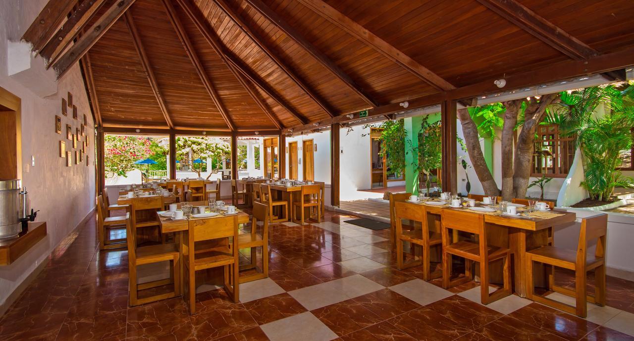 Hotel Fiesta Puerto Ayora  Exterior foto