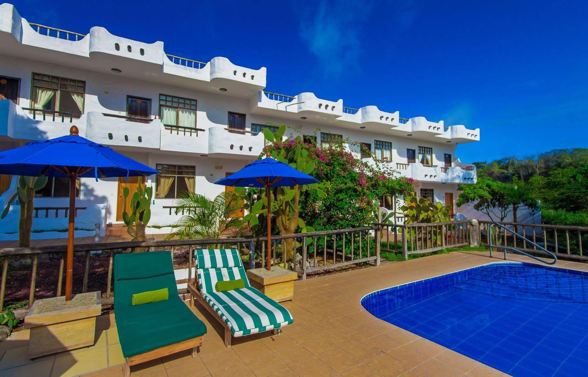 Hotel Fiesta Puerto Ayora  Exterior foto