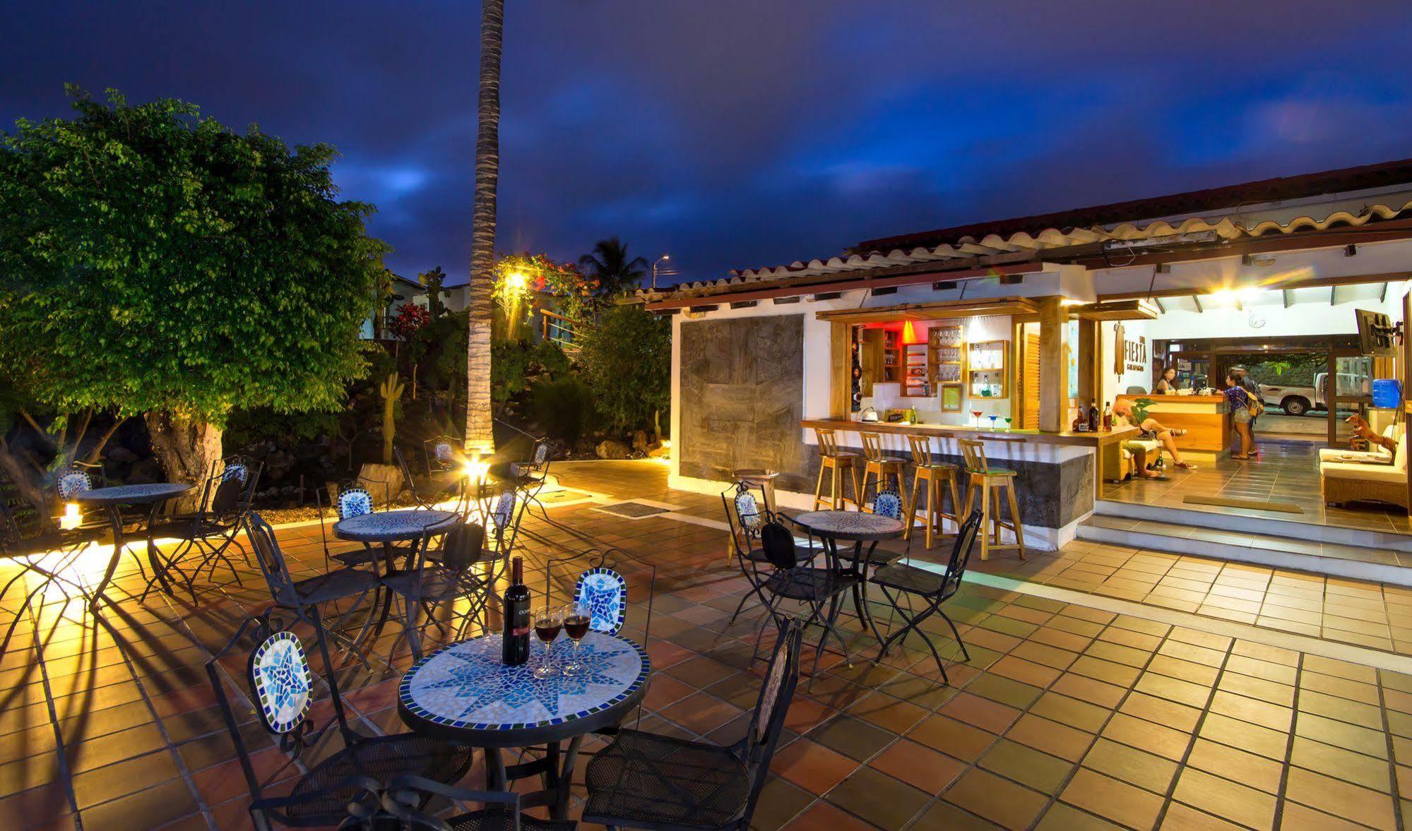 Hotel Fiesta Puerto Ayora  Exterior foto