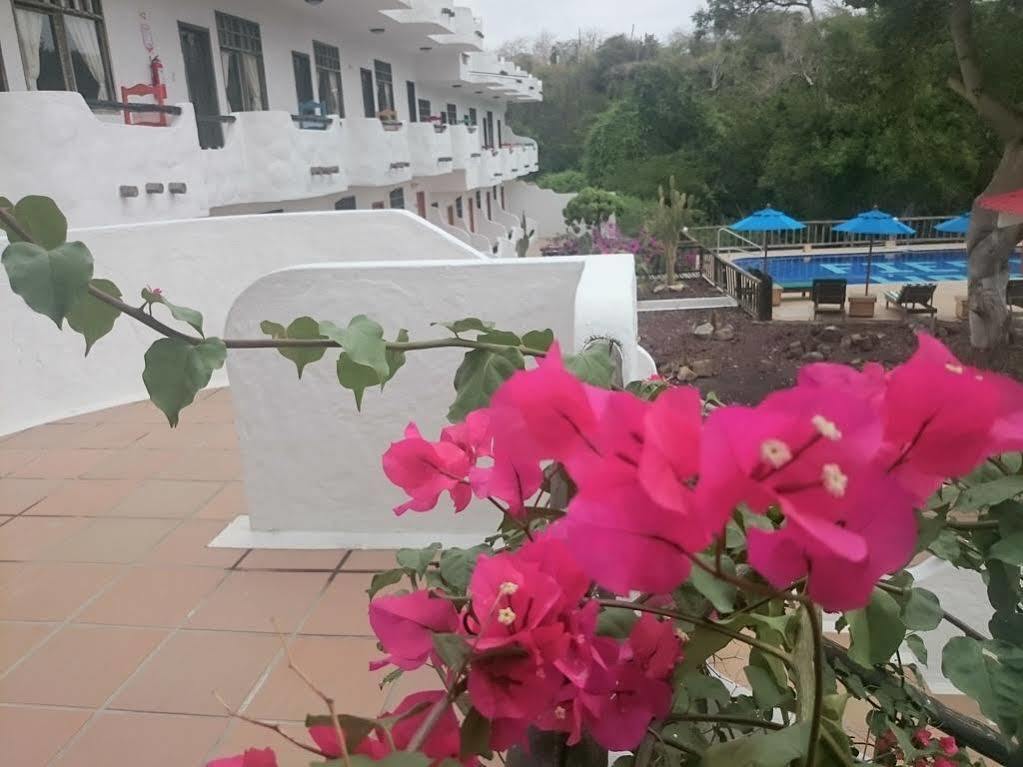 Hotel Fiesta Puerto Ayora  Exterior foto